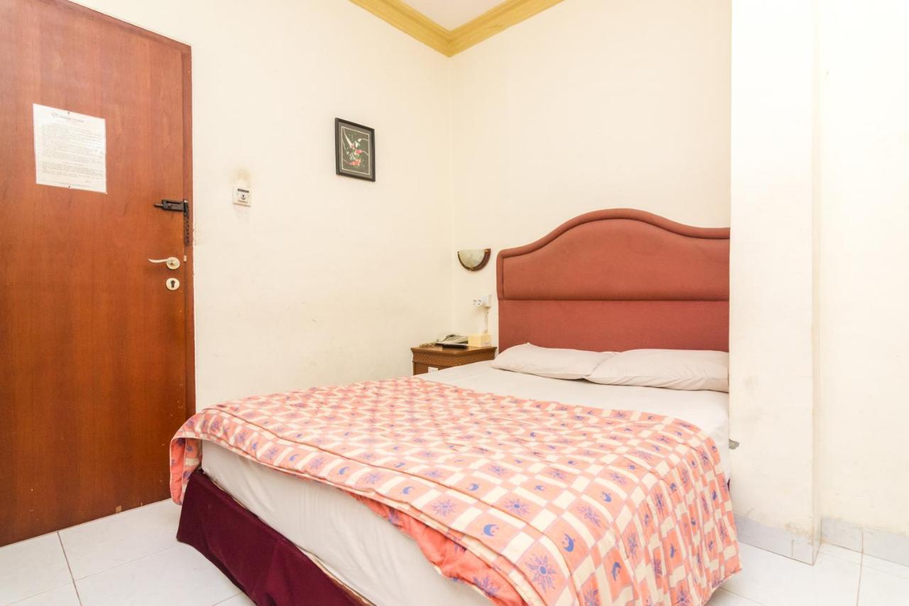 Oyo 2422 Rama Hotel Нагоя Экстерьер фото